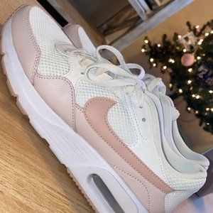 Nike Air Max - Womens Size 8